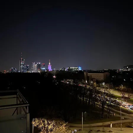 Found Space Metro Pole Mokotowskie 5 Min From Centrum Warsaw