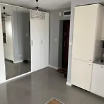Found Space Metro Pole Mokotowskie 5 Min From Centrum Апартаменты