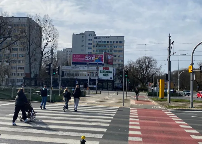 Found Space Metro Pole Mokotowskie 5 Min From Centrum Appartamento Varsavia